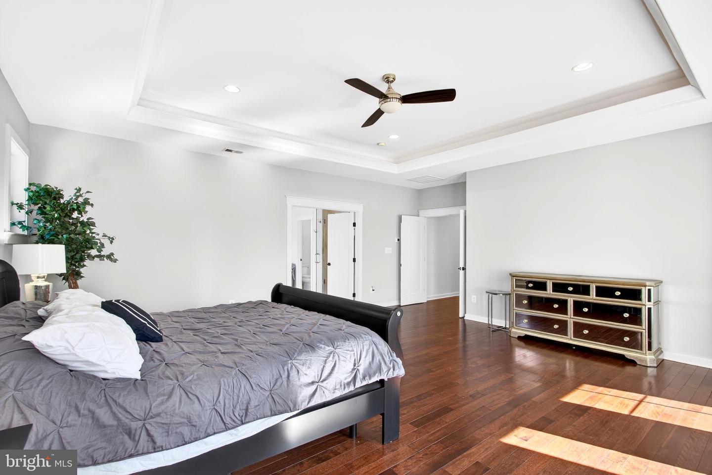 7726 SCHELHORN RD, ALEXANDRIA, Virginia 22306, 5 Bedrooms Bedrooms, ,5 BathroomsBathrooms,Residential,For sale,7726 SCHELHORN RD,VAFX2292998 MLS # VAFX2292998 7726 SCHELHORN RD, ALEXANDRIA, Virginia 22306, 5 Bedrooms Bedrooms, ,5 BathroomsBathrooms,Residential,For sale,7726 SCHELHORN RD,VAFX2292998 MLS # VAFX2292998