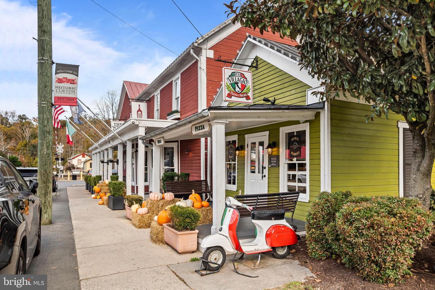 7800 GOLD FLINT CT, CLIFTON, Virginia 20124, 5 Bedrooms Bedrooms, ,6 BathroomsBathrooms,Residential,For sale,7800 GOLD FLINT CT,VAFX2293004 MLS # VAFX2293004