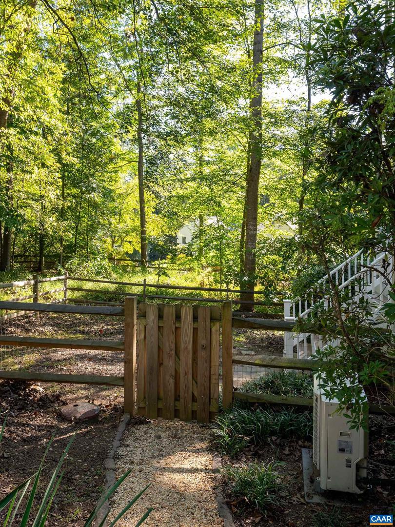 580 ARROWHEAD DR, EARLYSVILLE, Virginia 22936, 5 Bedrooms Bedrooms, ,4 BathroomsBathrooms,Residential,For sale,580 ARROWHEAD DR,673733 MLS # 673733