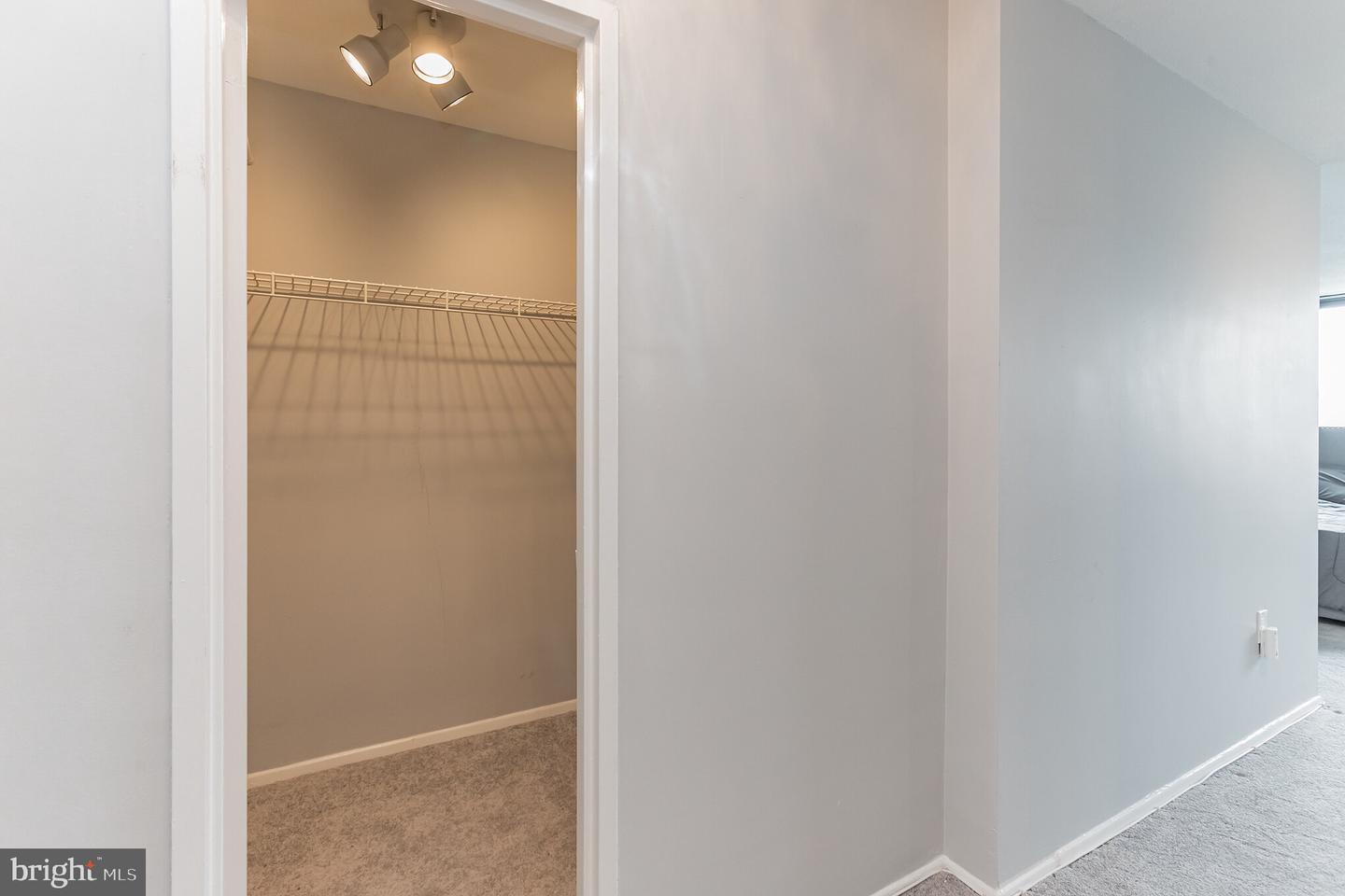801 N PITT ST #411, ALEXANDRIA, Virginia 22314, ,1 BathroomBathrooms,Residential,For sale,801 N PITT ST #411,VAAX2054540 MLS # VAAX2054540