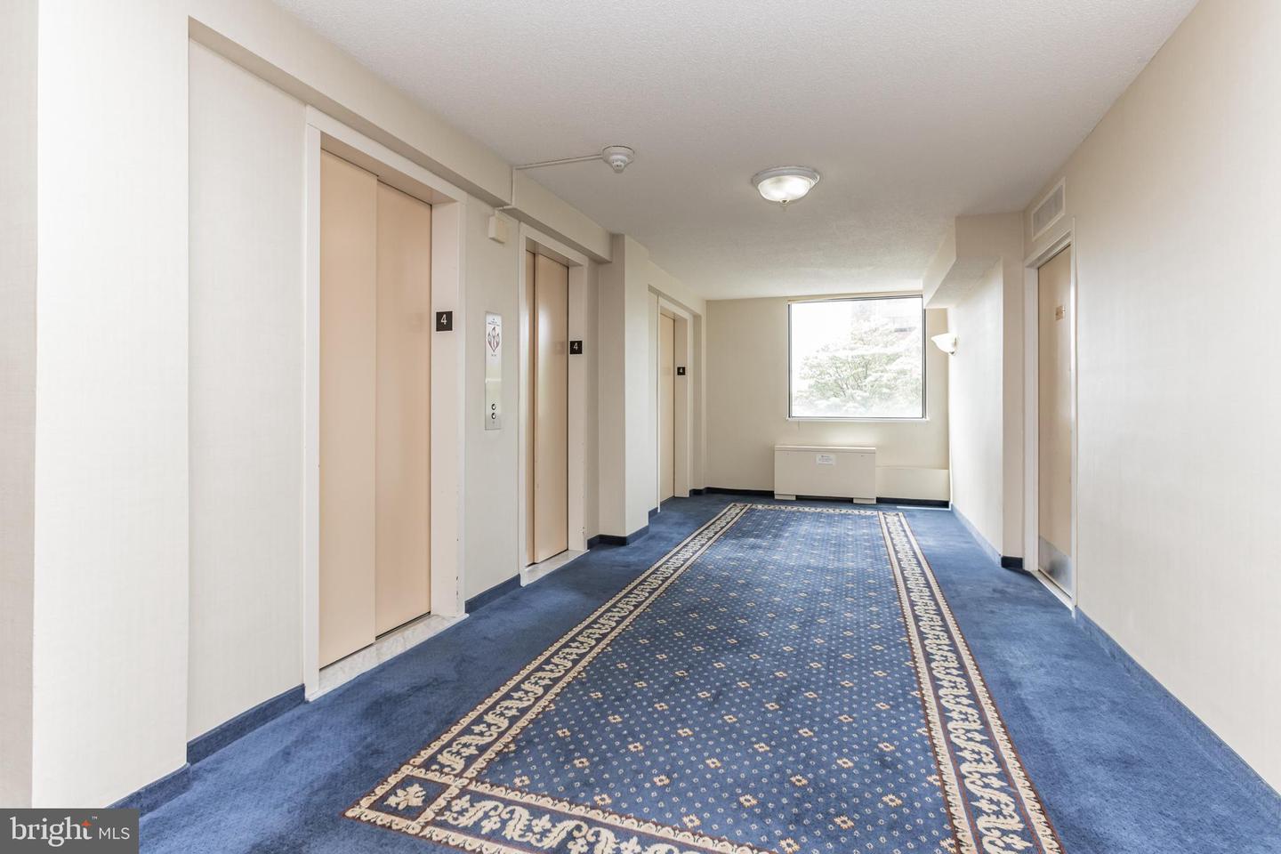 801 N PITT ST #411, ALEXANDRIA, Virginia 22314, ,1 BathroomBathrooms,Residential,For sale,801 N PITT ST #411,VAAX2054540 MLS # VAAX2054540