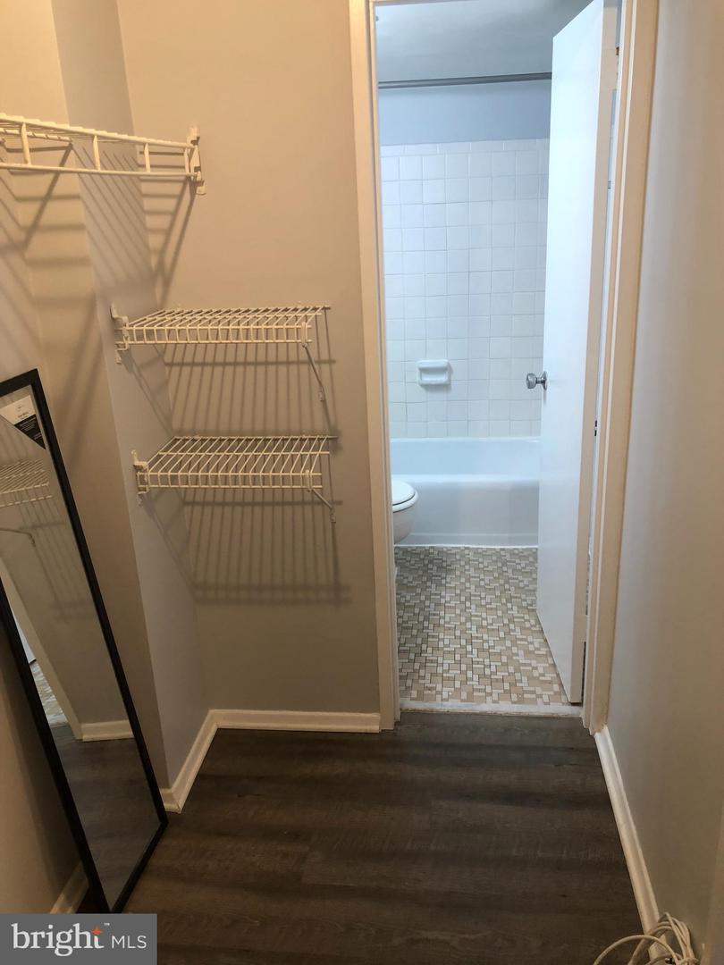 801 N PITT ST #411, ALEXANDRIA, Virginia 22314, ,1 BathroomBathrooms,Residential,For sale,801 N PITT ST #411,VAAX2054540 MLS # VAAX2054540