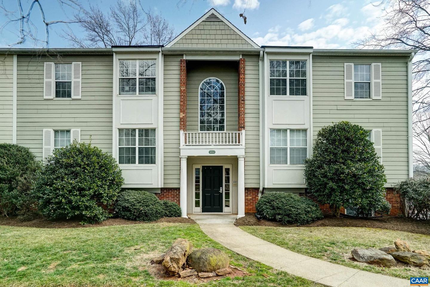 1252 VILLA LN #F, CHARLOTTESVILLE, Virginia 22903, 2 Bedrooms Bedrooms, ,2 BathroomsBathrooms,Residential,For sale,1252 VILLA LN #F,673739 MLS # 673739 1252 VILLA LN #F, CHARLOTTESVILLE, Virginia 22903, 2 Bedrooms Bedrooms, ,2 BathroomsBathrooms,Residential,For sale,1252 VILLA LN #F,673739 MLS # 673739