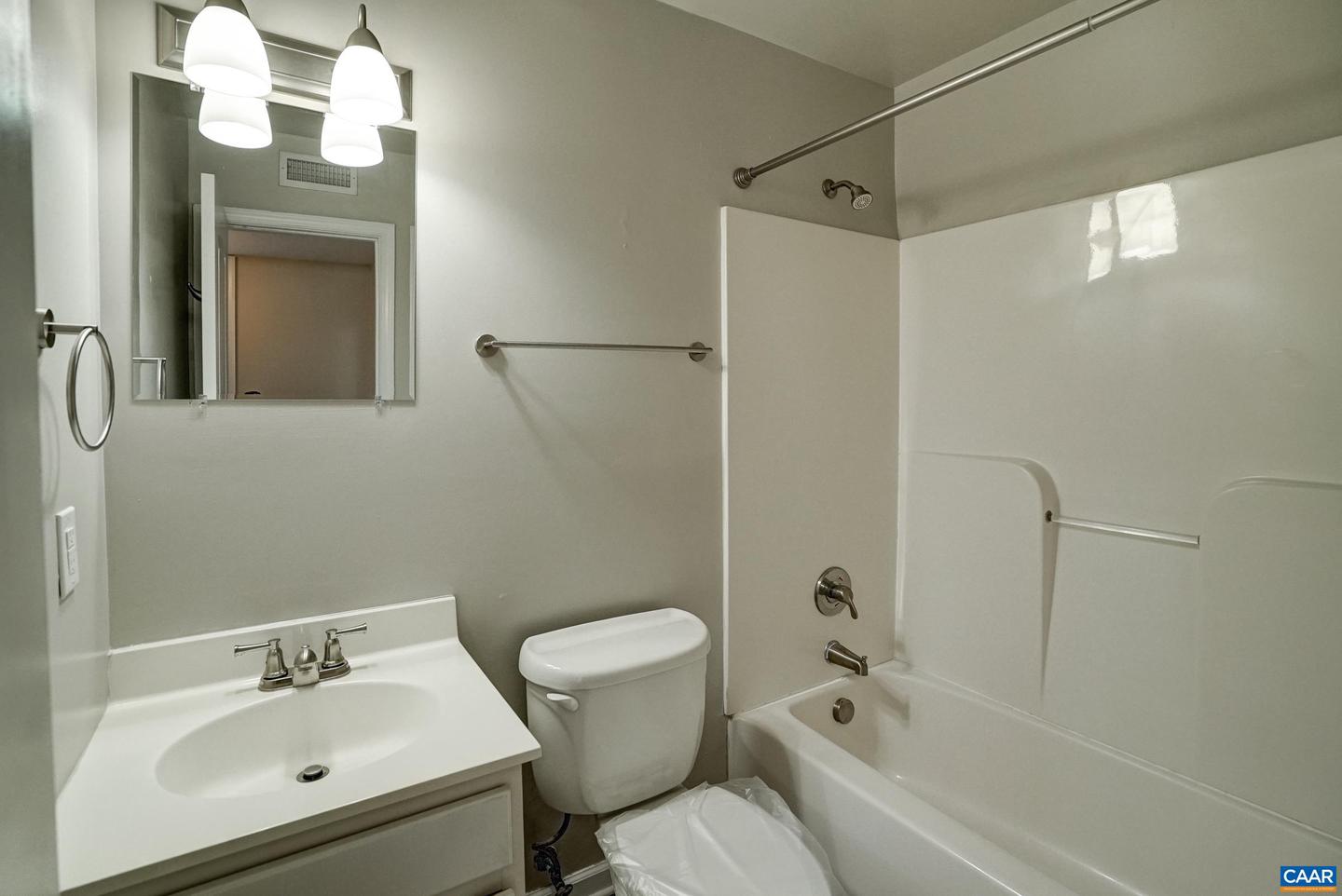 1252 VILLA LN #F, CHARLOTTESVILLE, Virginia 22903, 2 Bedrooms Bedrooms, ,2 BathroomsBathrooms,Residential,For sale,1252 VILLA LN #F,673739 MLS # 673739 1252 VILLA LN #F, CHARLOTTESVILLE, Virginia 22903, 2 Bedrooms Bedrooms, ,2 BathroomsBathrooms,Residential,For sale,1252 VILLA LN #F,673739 MLS # 673739