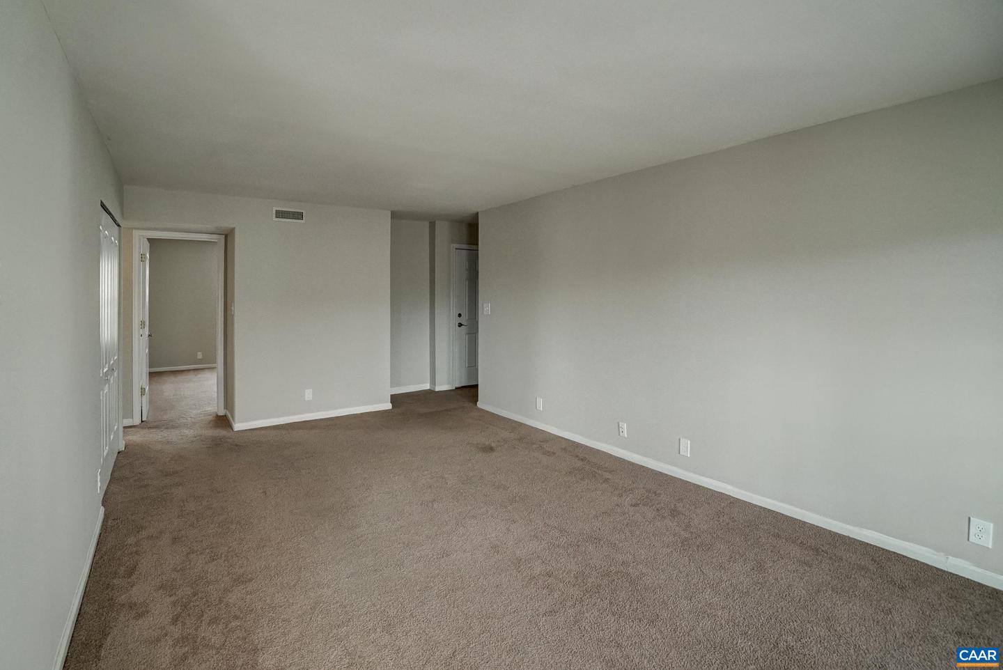 1252 VILLA LN #F, CHARLOTTESVILLE, Virginia 22903, 2 Bedrooms Bedrooms, ,2 BathroomsBathrooms,Residential,For sale,1252 VILLA LN #F,673739 MLS # 673739 1252 VILLA LN #F, CHARLOTTESVILLE, Virginia 22903, 2 Bedrooms Bedrooms, ,2 BathroomsBathrooms,Residential,For sale,1252 VILLA LN #F,673739 MLS # 673739