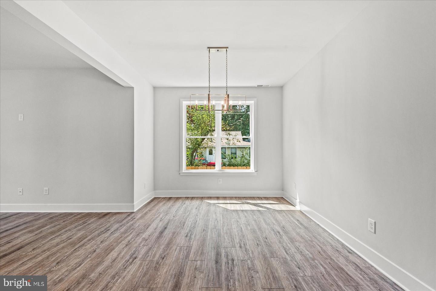 207 LINCOLN, COLONIAL BEACH, Virginia 22443, 4 Bedrooms Bedrooms, ,3 BathroomsBathrooms,Residential,For sale,207 LINCOLN,VAWE2009624 MLS # VAWE2009624