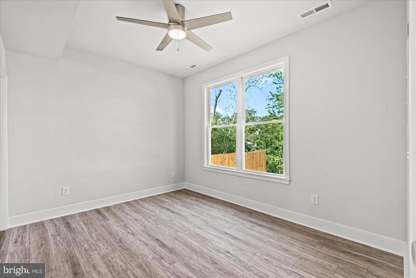 207 LINCOLN, COLONIAL BEACH, Virginia 22443, 4 Bedrooms Bedrooms, ,3 BathroomsBathrooms,Residential,For sale,207 LINCOLN,VAWE2009624 MLS # VAWE2009624