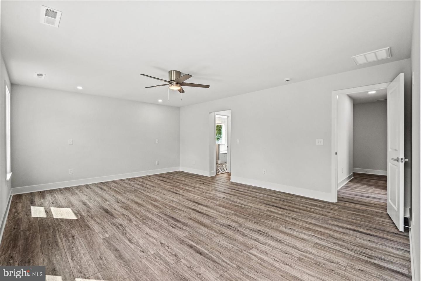 207 LINCOLN, COLONIAL BEACH, Virginia 22443, 4 Bedrooms Bedrooms, ,3 BathroomsBathrooms,Residential,For sale,207 LINCOLN,VAWE2009624 MLS # VAWE2009624