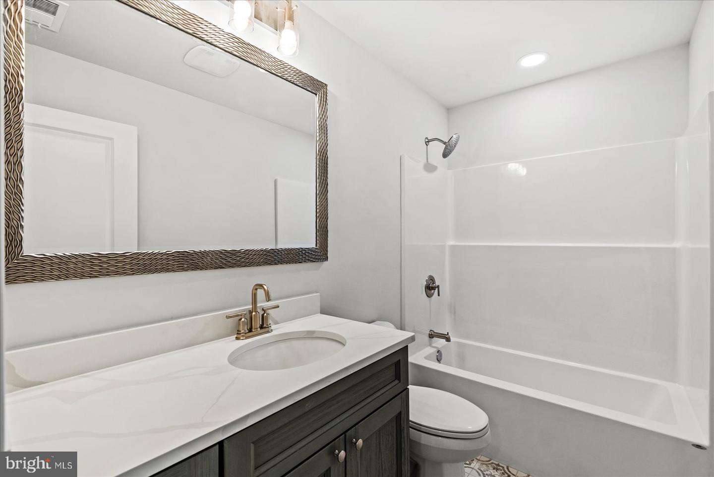 207 LINCOLN, COLONIAL BEACH, Virginia 22443, 4 Bedrooms Bedrooms, ,3 BathroomsBathrooms,Residential,For sale,207 LINCOLN,VAWE2009624 MLS # VAWE2009624