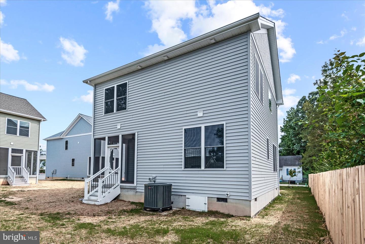 207 LINCOLN, COLONIAL BEACH, Virginia 22443, 4 Bedrooms Bedrooms, ,3 BathroomsBathrooms,Residential,For sale,207 LINCOLN,VAWE2009624 MLS # VAWE2009624