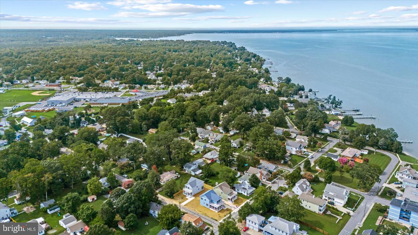207 LINCOLN, COLONIAL BEACH, Virginia 22443, 4 Bedrooms Bedrooms, ,3 BathroomsBathrooms,Residential,For sale,207 LINCOLN,VAWE2009624 MLS # VAWE2009624
