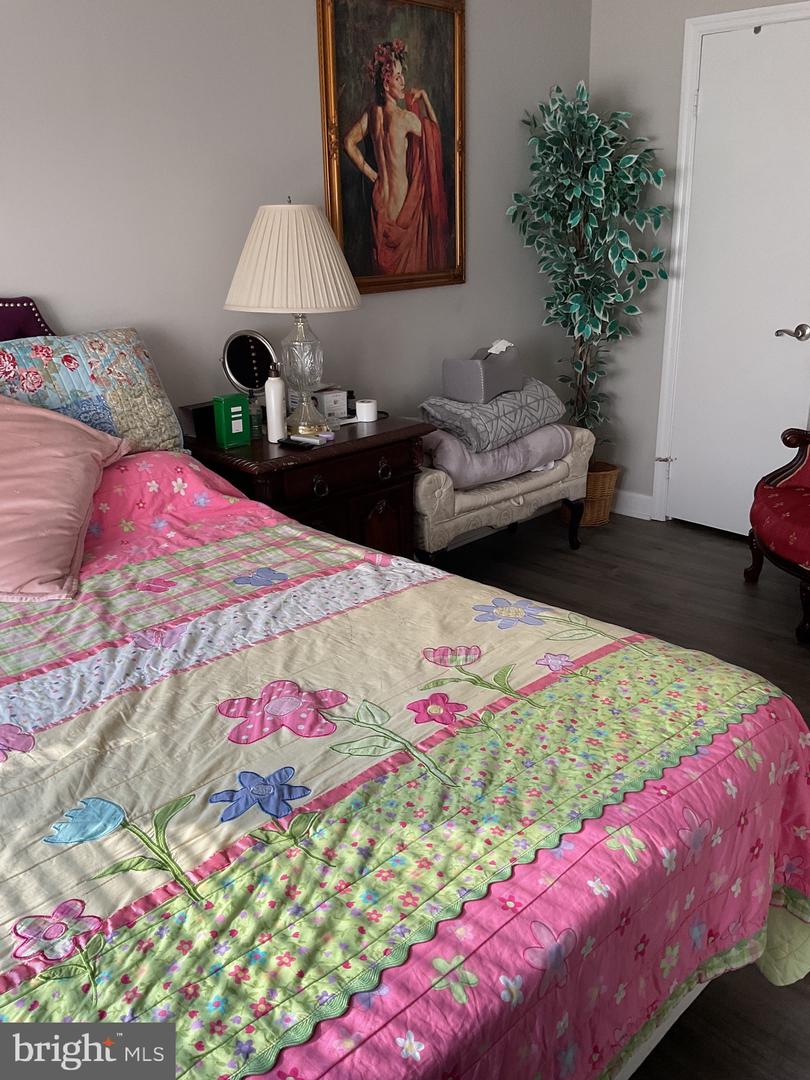 1602 RENATE DR #303, WOODBRIDGE, Virginia 22192, 3 Bedrooms Bedrooms, 4 Rooms Rooms,1 BathroomBathrooms,Residential,For sale,1602 RENATE DR #303,VAPW2103784 MLS # VAPW2103784