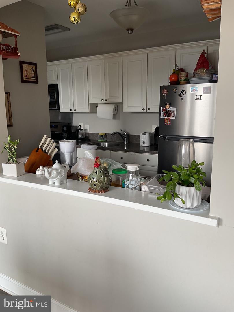 1602 RENATE DR #303, WOODBRIDGE, Virginia 22192, 3 Bedrooms Bedrooms, 4 Rooms Rooms,1 BathroomBathrooms,Residential,For sale,1602 RENATE DR #303,VAPW2103784 MLS # VAPW2103784