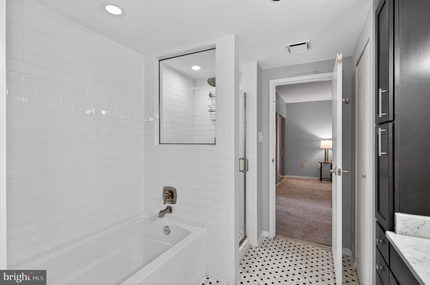1530 KEY BLVD #327, ARLINGTON, Virginia 22209, 1 Bedroom Bedrooms, ,1 BathroomBathrooms,Residential,For sale,1530 KEY BLVD #327,VAAR2064228 MLS # VAAR2064228