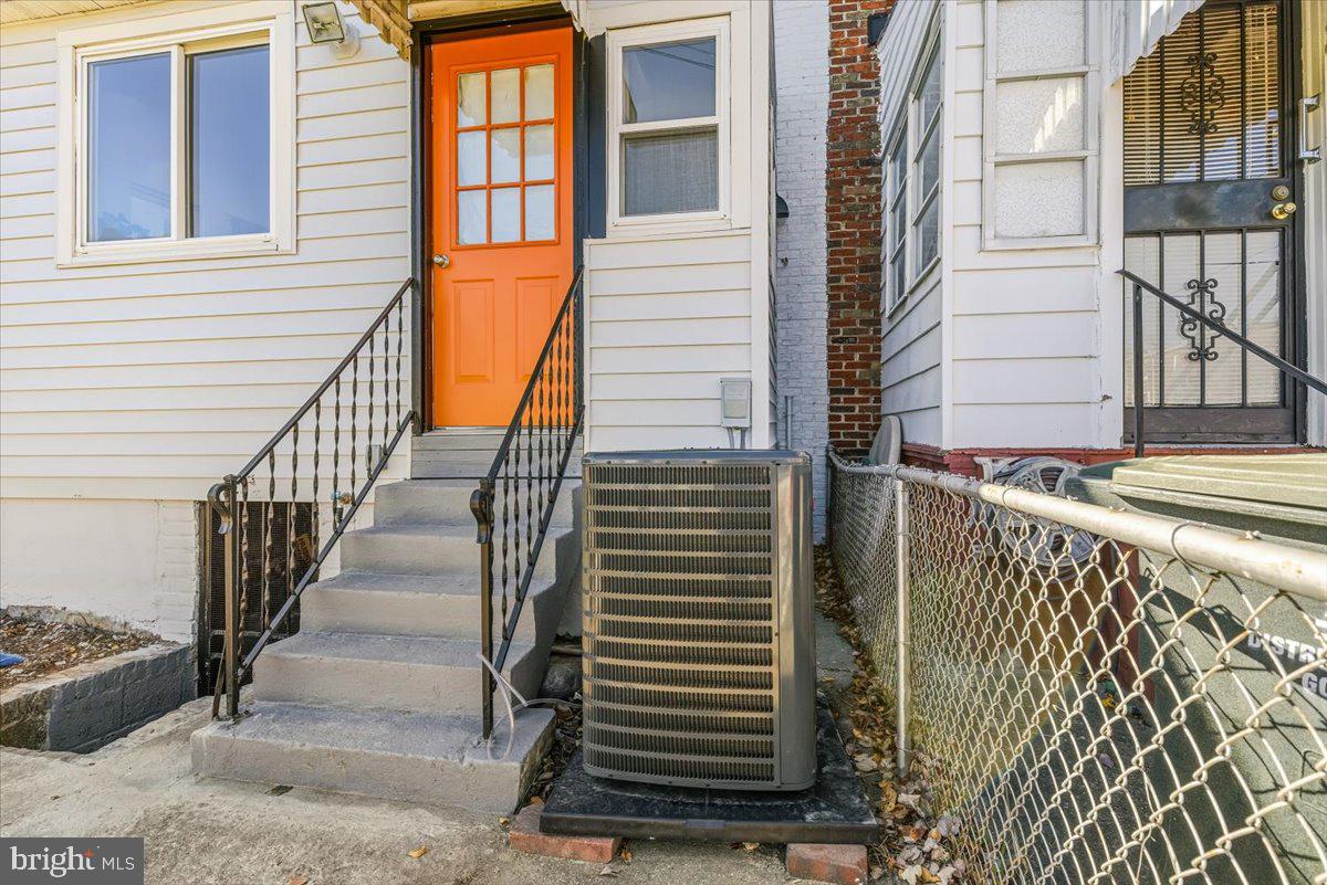 3310 12TH ST SE, WASHINGTON, District Of Columbia 20032, 4 Bedrooms Bedrooms, 4 Rooms Rooms,3 BathroomsBathrooms,Residential,For sale,3310 12TH ST SE,DCDC2231098 MLS # DCDC2231098