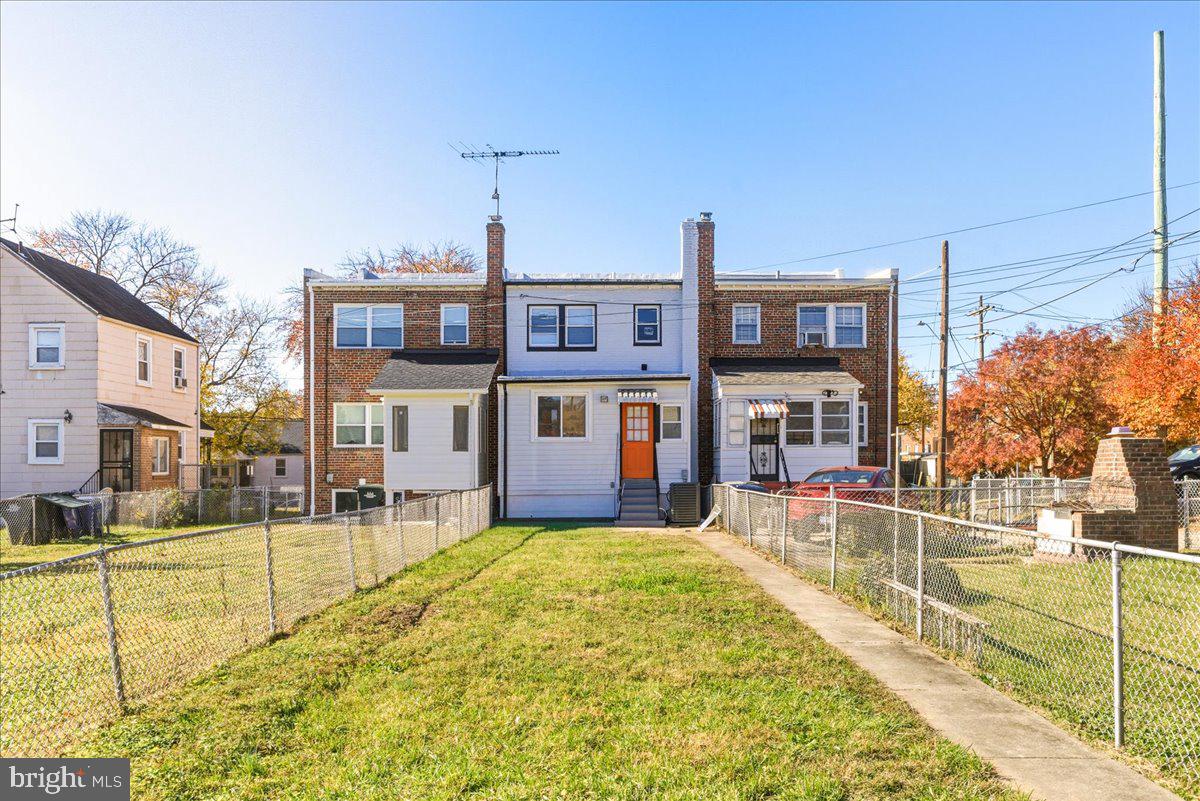 3310 12TH ST SE, WASHINGTON, District Of Columbia 20032, 4 Bedrooms Bedrooms, 4 Rooms Rooms,3 BathroomsBathrooms,Residential,For sale,3310 12TH ST SE,DCDC2231098 MLS # DCDC2231098