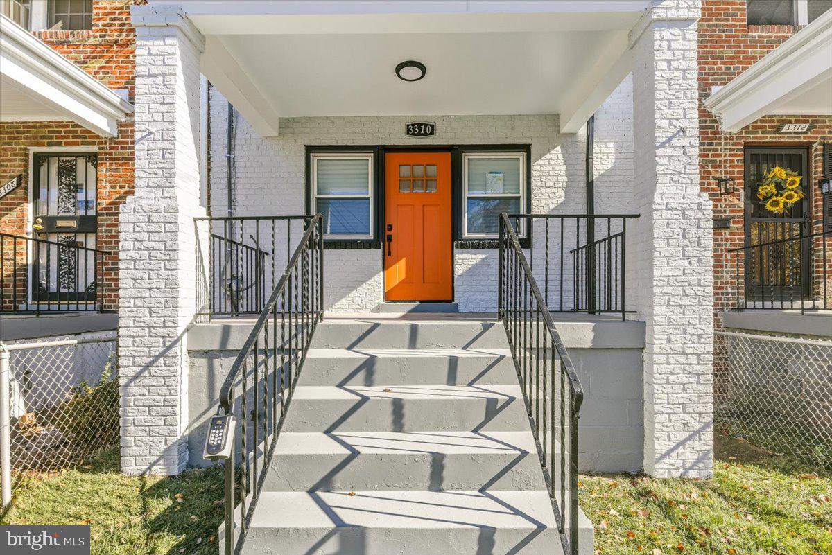 3310 12TH ST SE, WASHINGTON, District Of Columbia 20032, 4 Bedrooms Bedrooms, 4 Rooms Rooms,3 BathroomsBathrooms,Residential,For sale,3310 12TH ST SE,DCDC2231098 MLS # DCDC2231098