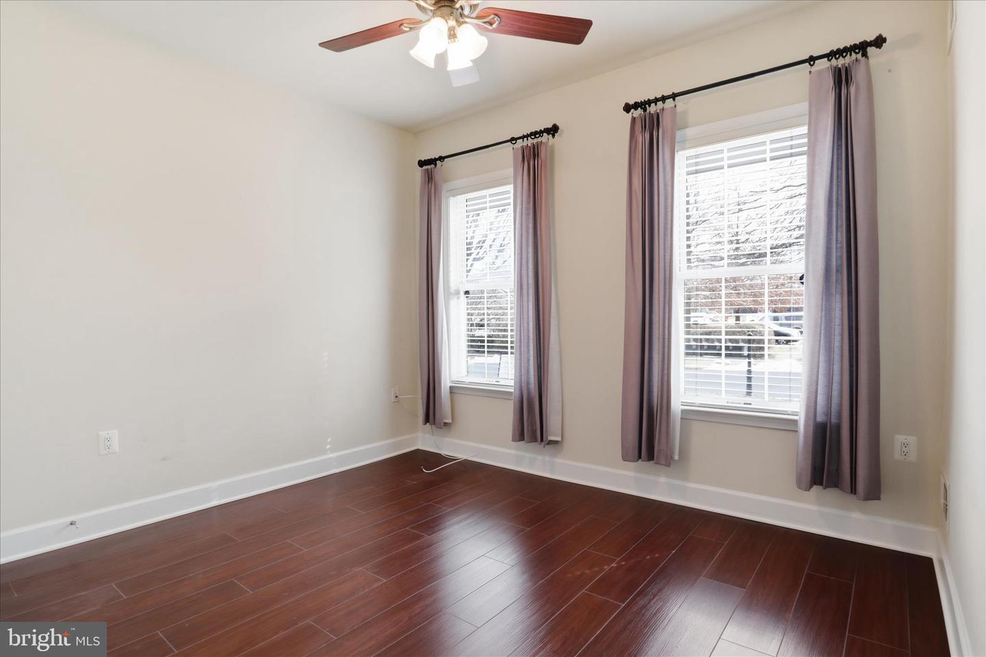 44420 SUNSET MAPLE DR, ASHBURN, Virginia 20147, 3 Bedrooms Bedrooms, ,3 BathroomsBathrooms,Residential,For sale,44420 SUNSET MAPLE DR,VALO2111136 MLS # VALO2111136