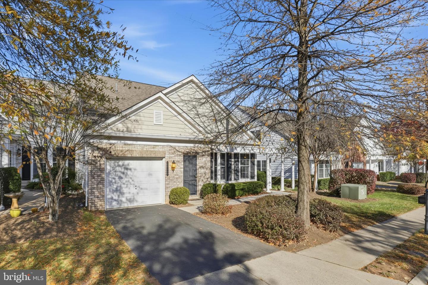 44420 SUNSET MAPLE DR, ASHBURN, Virginia 20147, 3 Bedrooms Bedrooms, ,3 BathroomsBathrooms,Residential,For sale,44420 SUNSET MAPLE DR,VALO2111136 MLS # VALO2111136