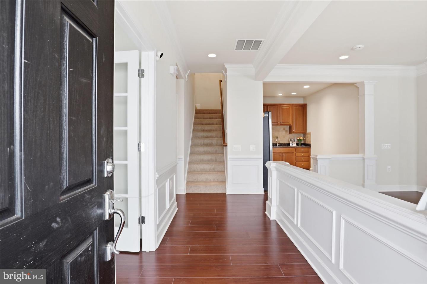 44420 SUNSET MAPLE DR, ASHBURN, Virginia 20147, 3 Bedrooms Bedrooms, ,3 BathroomsBathrooms,Residential,For sale,44420 SUNSET MAPLE DR,VALO2111136 MLS # VALO2111136