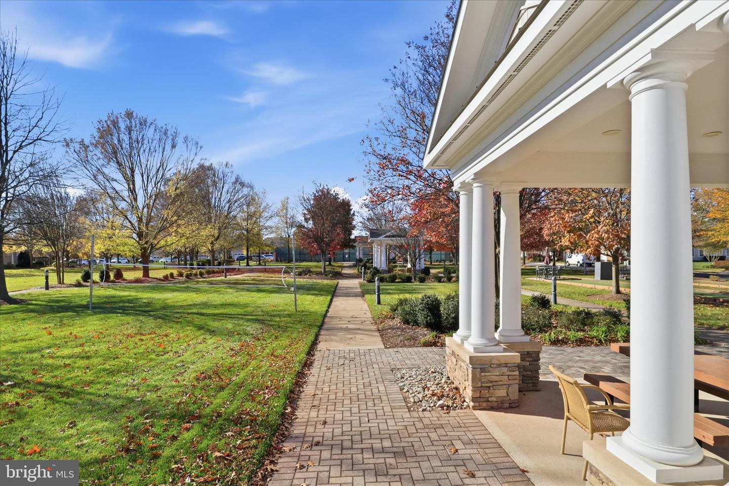 44420 SUNSET MAPLE DR, ASHBURN, Virginia 20147, 3 Bedrooms Bedrooms, ,3 BathroomsBathrooms,Residential,For sale,44420 SUNSET MAPLE DR,VALO2111136 MLS # VALO2111136