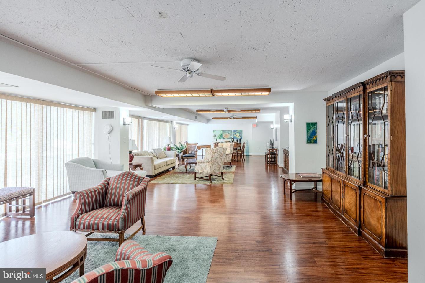 1300 ARMY NAVY DR #510, ARLINGTON, Virginia 22202, 1 Bedroom Bedrooms, ,1 BathroomBathrooms,Residential,For sale,1300 ARMY NAVY DR #510,VAAR2067342 MLS # VAAR2067342