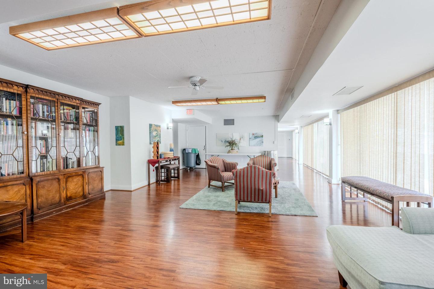 1300 ARMY NAVY DR #510, ARLINGTON, Virginia 22202, 1 Bedroom Bedrooms, ,1 BathroomBathrooms,Residential,For sale,1300 ARMY NAVY DR #510,VAAR2067342 MLS # VAAR2067342