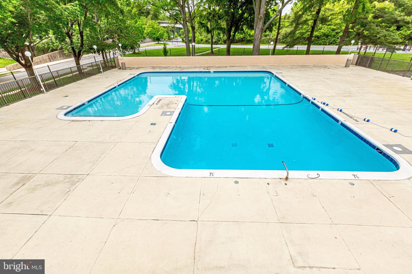 1300 ARMY NAVY DR #510, ARLINGTON, Virginia 22202, 1 Bedroom Bedrooms, ,1 BathroomBathrooms,Residential,For sale,1300 ARMY NAVY DR #510,VAAR2067342 MLS # VAAR2067342