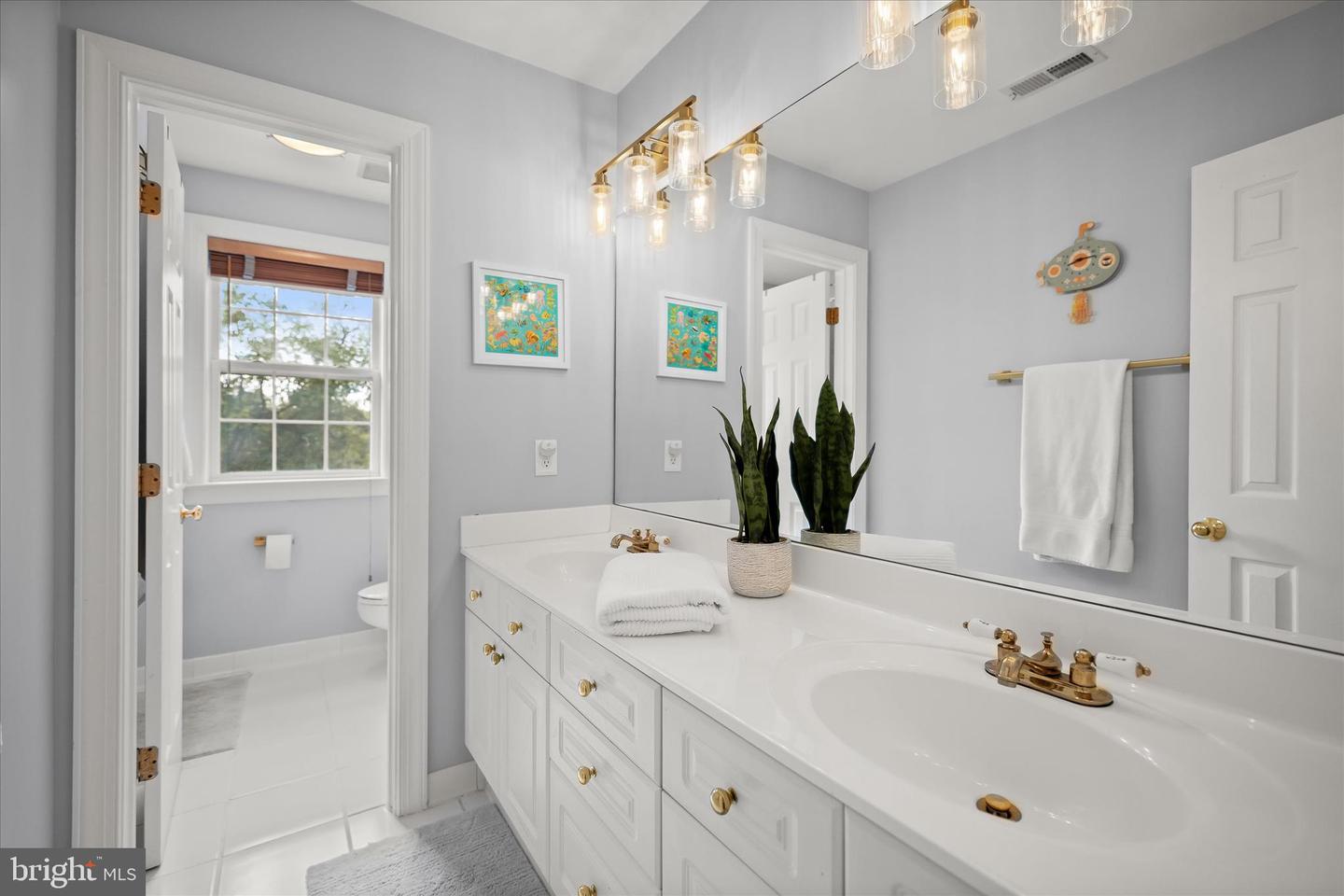 37009 PHILOMONT RD, PURCELLVILLE, Virginia 20132, 5 Bedrooms Bedrooms, ,3 BathroomsBathrooms,Residential,For sale,37009 PHILOMONT RD,VALO2115692 MLS # VALO2115692