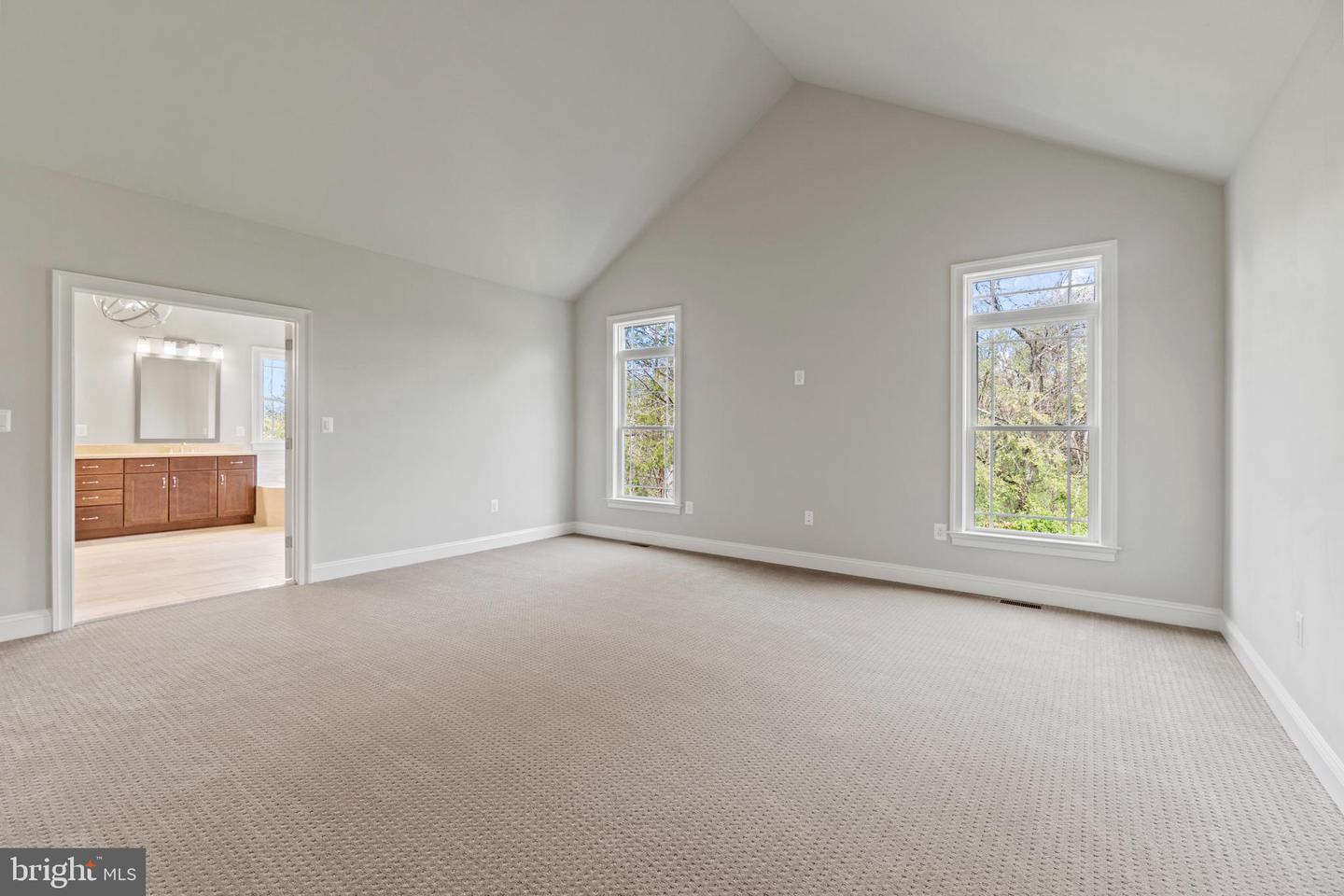 13725 ORLANDO RD, NOKESVILLE, Virginia 20181, 4 Bedrooms Bedrooms, ,4 BathroomsBathrooms,Residential,For sale,13725 ORLANDO RD,VAPW2112638 MLS # VAPW2112638