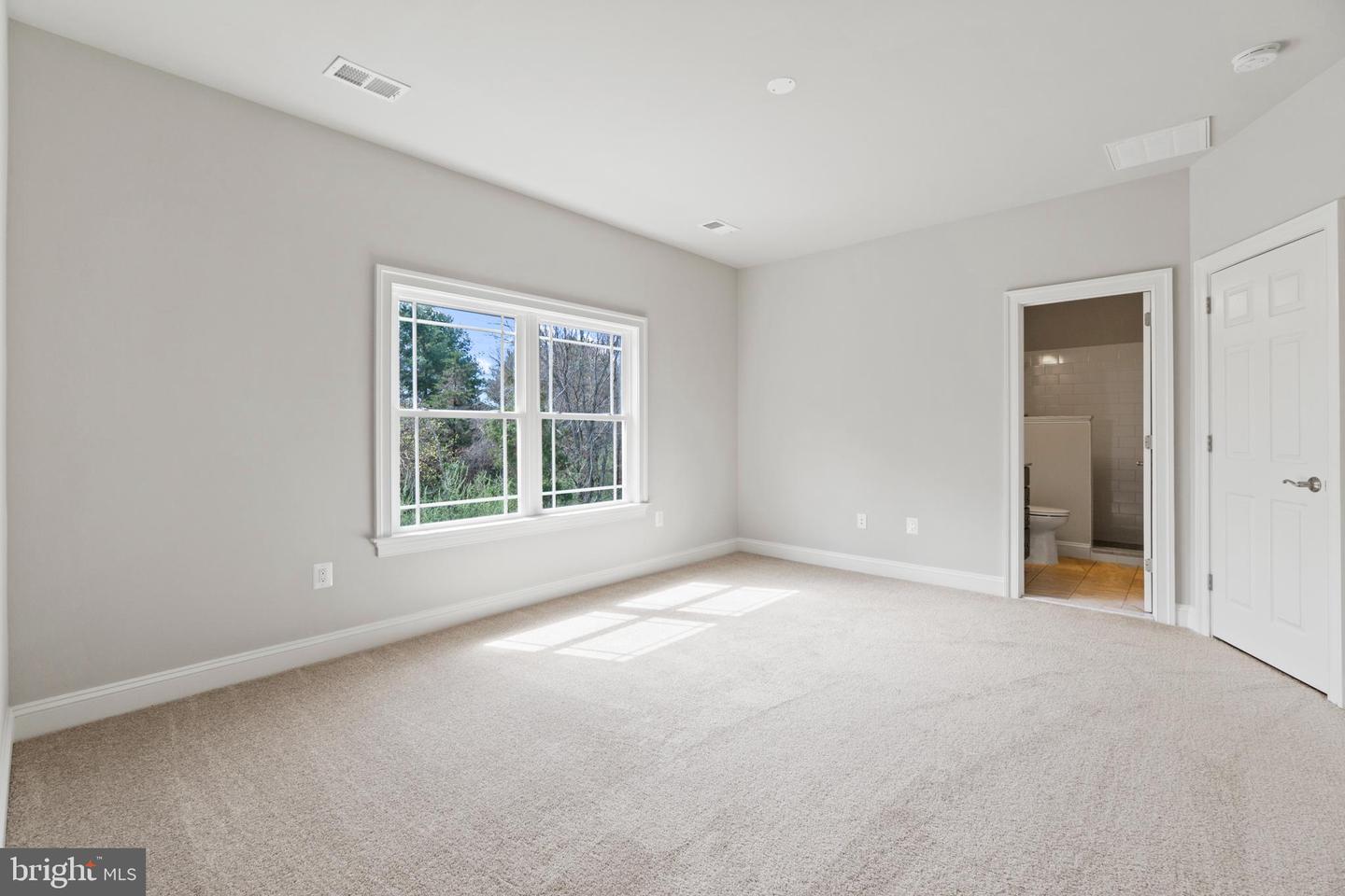 13725 ORLANDO RD, NOKESVILLE, Virginia 20181, 4 Bedrooms Bedrooms, ,4 BathroomsBathrooms,Residential,For sale,13725 ORLANDO RD,VAPW2112638 MLS # VAPW2112638