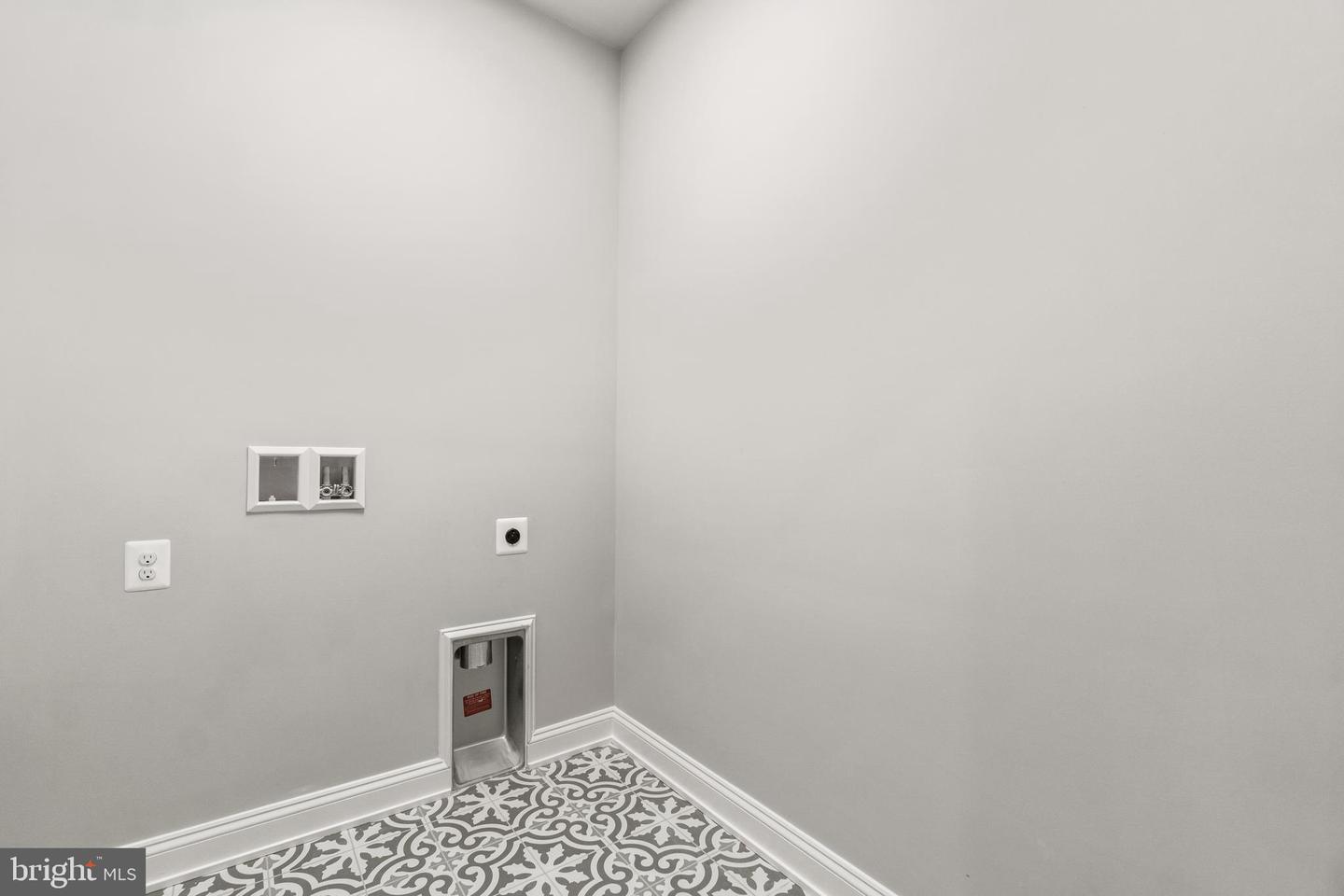 13741 ORLANDO RD, NOKESVILLE, Virginia 20181, 4 Bedrooms Bedrooms, ,4 BathroomsBathrooms,Residential,For sale,13741 ORLANDO RD,VAPW2112644 MLS # VAPW2112644