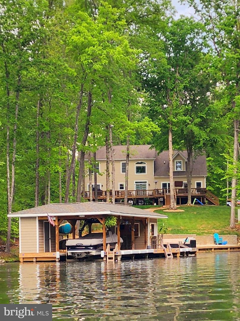 14 ELNOR RD, BUMPASS, Virginia 23024, 4 Bedrooms Bedrooms, 8 Rooms Rooms,3 BathroomsBathrooms,Residential,For sale,14 ELNOR RD,VALA2009260 MLS # VALA2009260