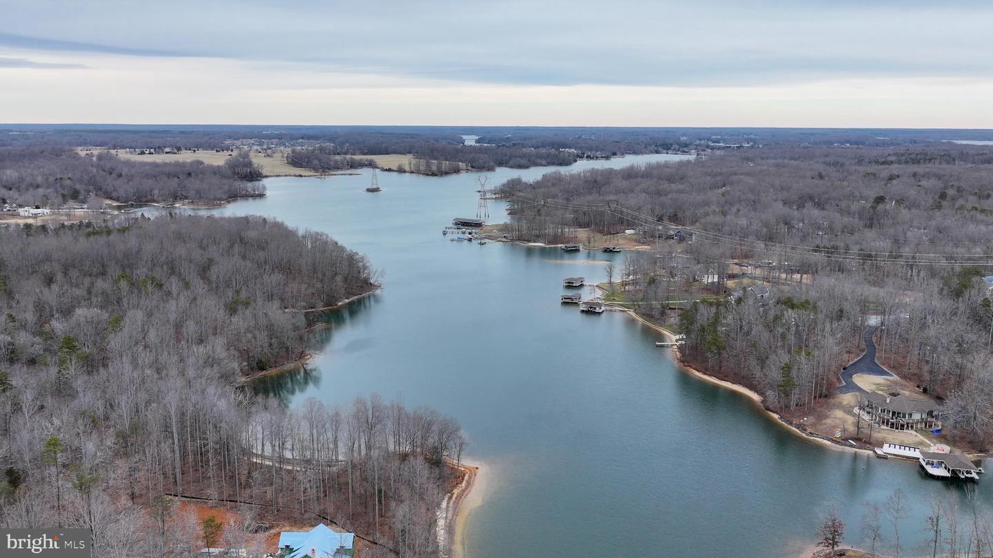 14 ELNOR RD, BUMPASS, Virginia 23024, 4 Bedrooms Bedrooms, 8 Rooms Rooms,3 BathroomsBathrooms,Residential,For sale,14 ELNOR RD,VALA2009260 MLS # VALA2009260