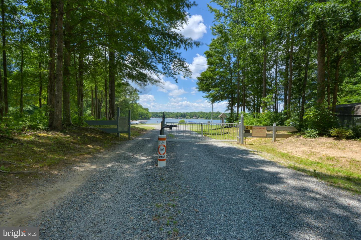 14 ELNOR RD, BUMPASS, Virginia 23024, 4 Bedrooms Bedrooms, 8 Rooms Rooms,3 BathroomsBathrooms,Residential,For sale,14 ELNOR RD,VALA2009260 MLS # VALA2009260 14 ELNOR RD, BUMPASS, Virginia 23024, 4 Bedrooms Bedrooms, 8 Rooms Rooms,3 BathroomsBathrooms,Residential,For sale,14 ELNOR RD,VALA2009260 MLS # VALA2009260