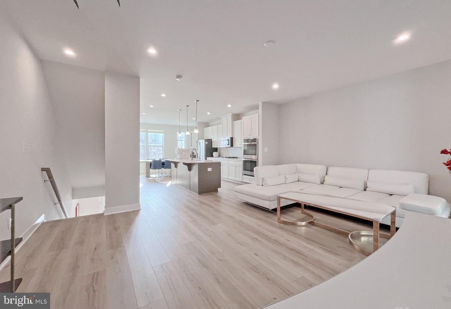 4456 SULFORD TER, CHANTILLY, Virginia 20151, 4 Bedrooms Bedrooms, ,3 BathroomsBathrooms,Residential,For sale,4456 SULFORD TER,VAFX2290188 MLS # VAFX2290188