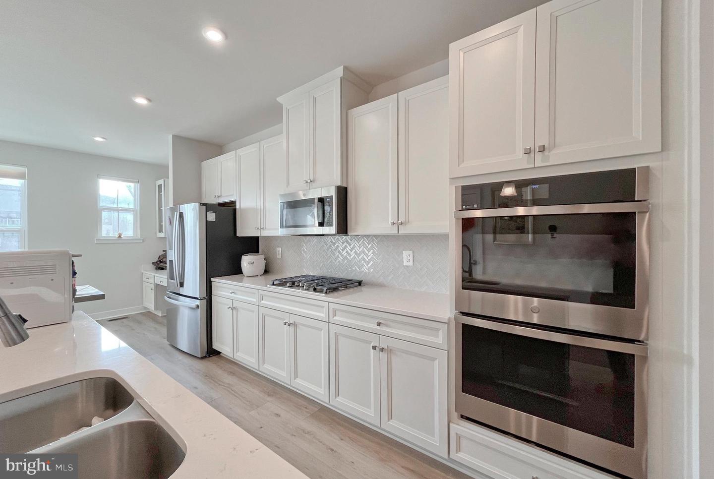 4456 SULFORD TER, CHANTILLY, Virginia 20151, 4 Bedrooms Bedrooms, ,3 BathroomsBathrooms,Residential,For sale,4456 SULFORD TER,VAFX2290188 MLS # VAFX2290188