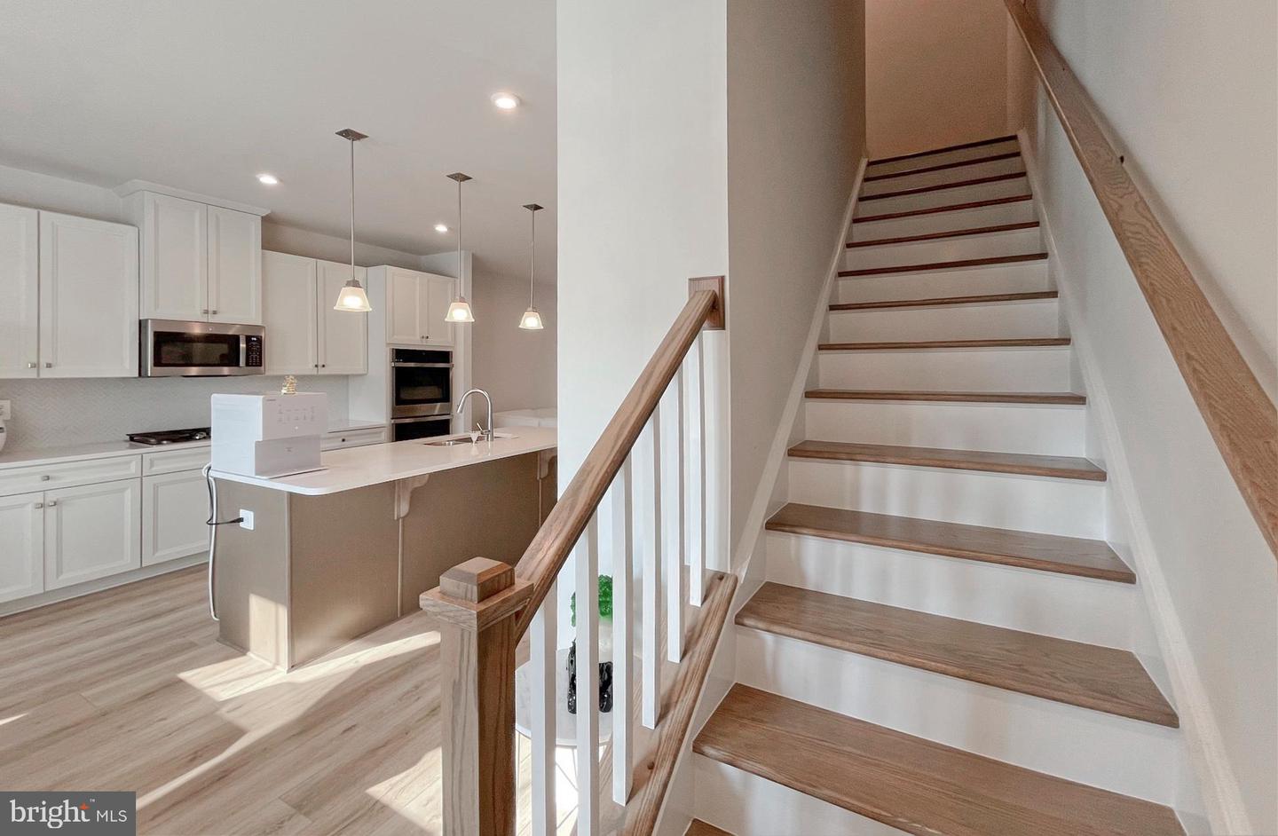 4456 SULFORD TER, CHANTILLY, Virginia 20151, 4 Bedrooms Bedrooms, ,3 BathroomsBathrooms,Residential,For sale,4456 SULFORD TER,VAFX2290188 MLS # VAFX2290188