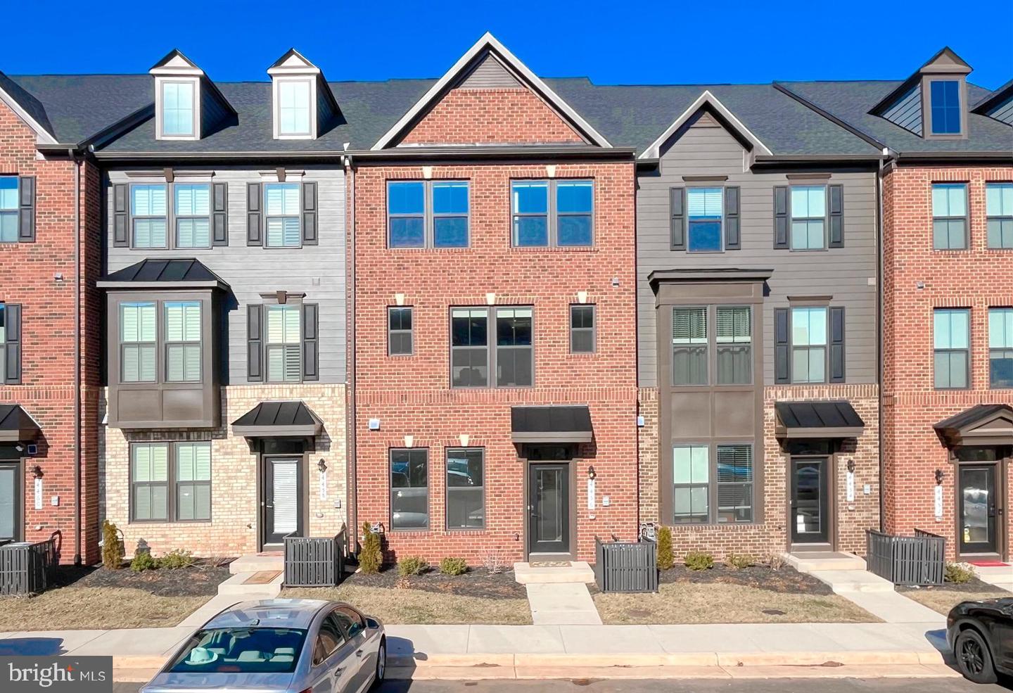 4456 SULFORD TER, CHANTILLY, Virginia 20151, 4 Bedrooms Bedrooms, ,3 BathroomsBathrooms,Residential,For sale,4456 SULFORD TER,VAFX2290188 MLS # VAFX2290188