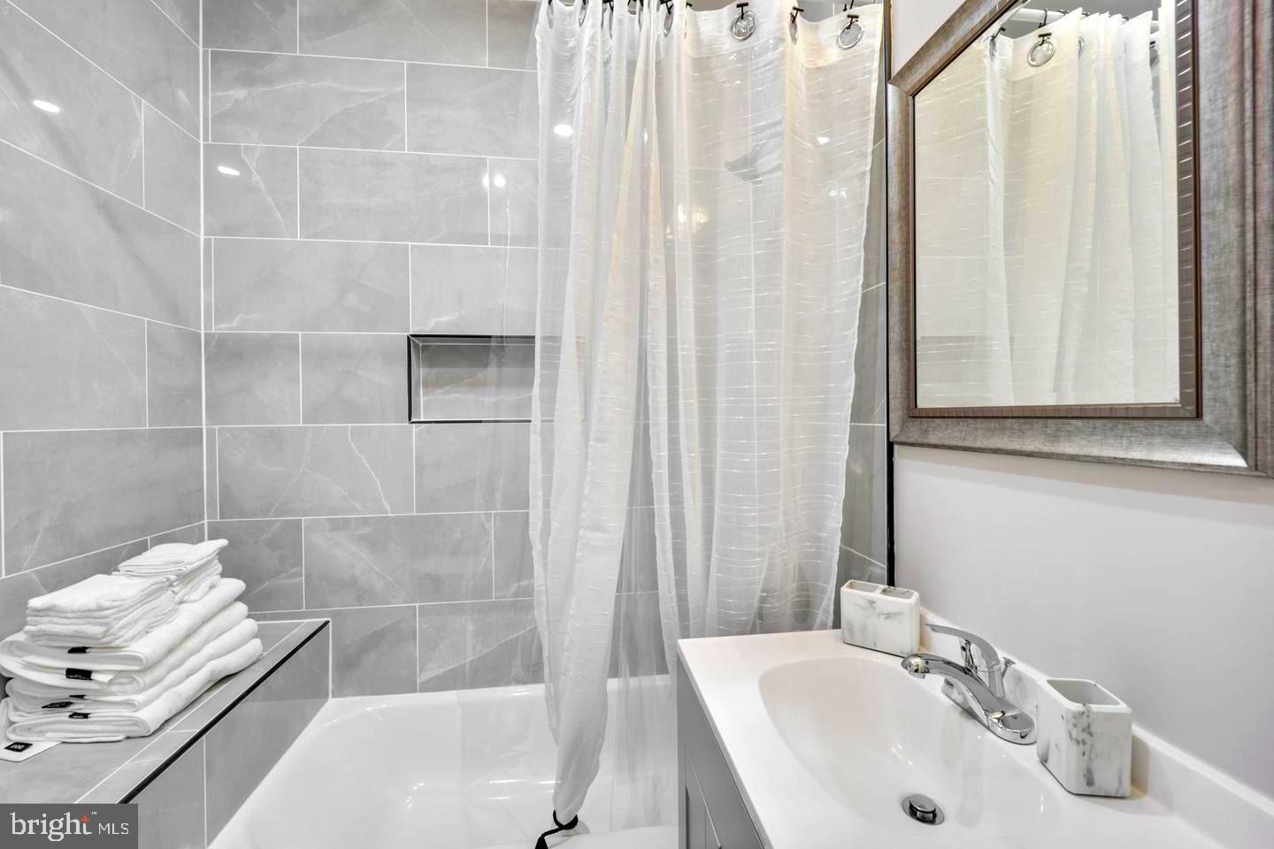 4227 EDSON PL NE, WASHINGTON, District Of Columbia 20019, 3 Bedrooms Bedrooms, ,2 BathroomsBathrooms,Residential,For sale,4227 EDSON PL NE,DCDC2246788 MLS # DCDC2246788