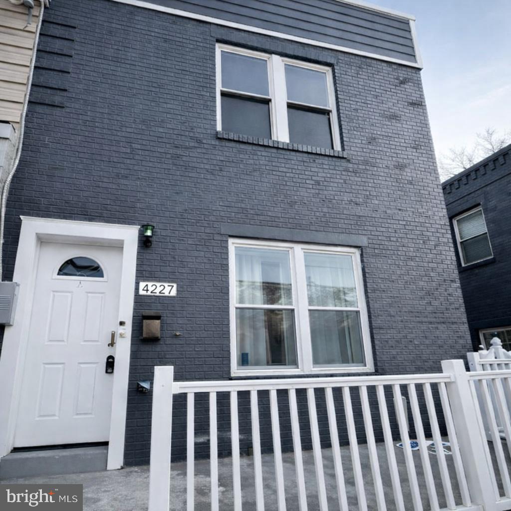 4227 EDSON PL NE, WASHINGTON, District Of Columbia 20019, 3 Bedrooms Bedrooms, ,2 BathroomsBathrooms,Residential,For sale,4227 EDSON PL NE,DCDC2246788 MLS # DCDC2246788