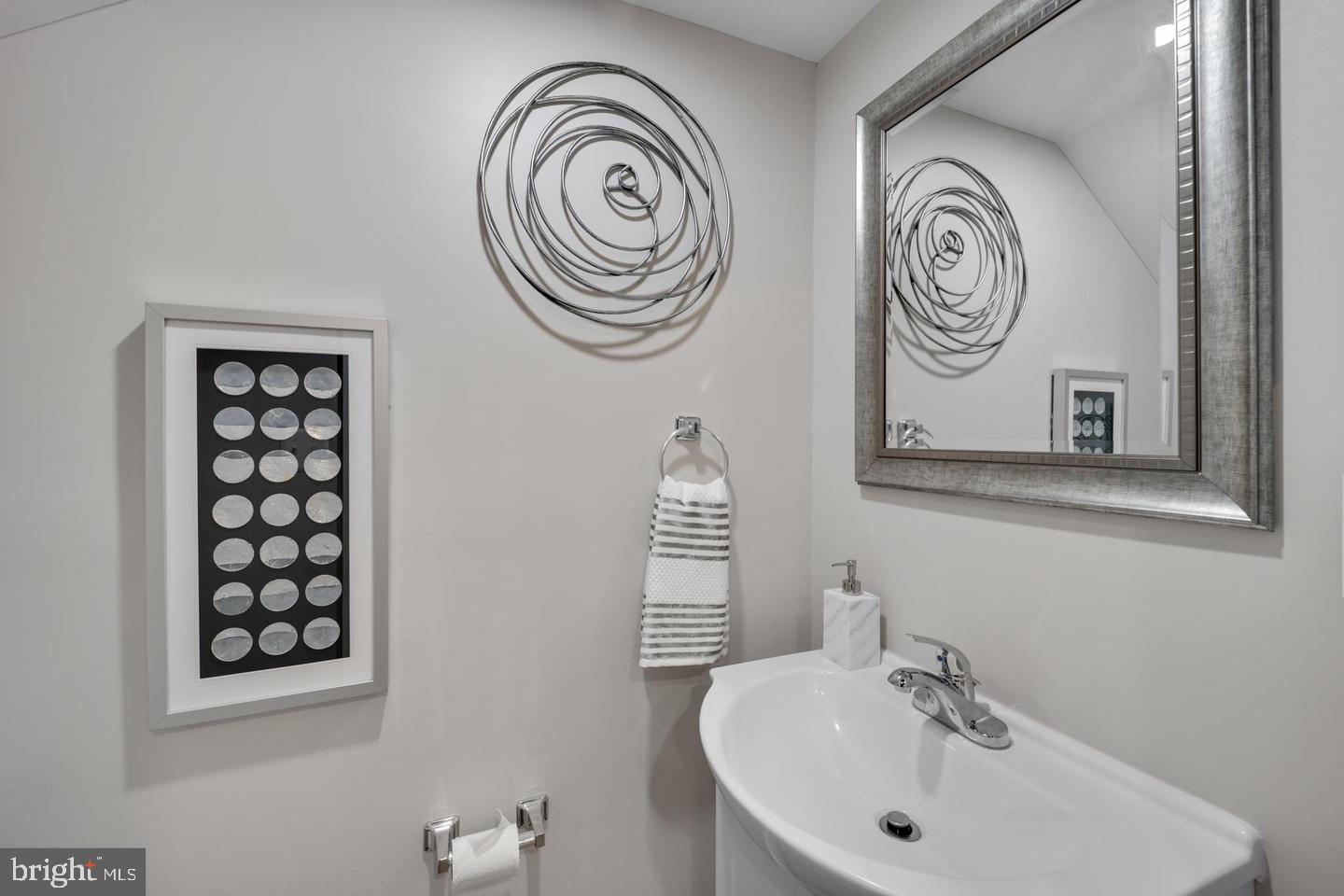 4227 EDSON PL NE, WASHINGTON, District Of Columbia 20019, 3 Bedrooms Bedrooms, ,2 BathroomsBathrooms,Residential,For sale,4227 EDSON PL NE,DCDC2246788 MLS # DCDC2246788