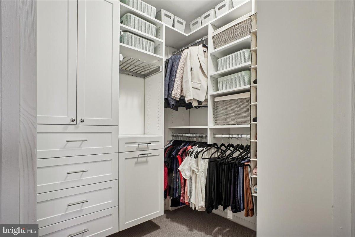 244 S REYNOLDS ST #109, ALEXANDRIA, Virginia 22304, ,Residential,For sale,244 S REYNOLDS ST #109,VAAX2054490 MLS # VAAX2054490