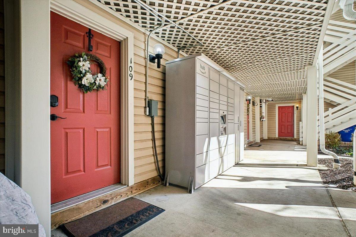 244 S REYNOLDS ST #109, ALEXANDRIA, Virginia 22304, ,Residential,For sale,244 S REYNOLDS ST #109,VAAX2054490 MLS # VAAX2054490