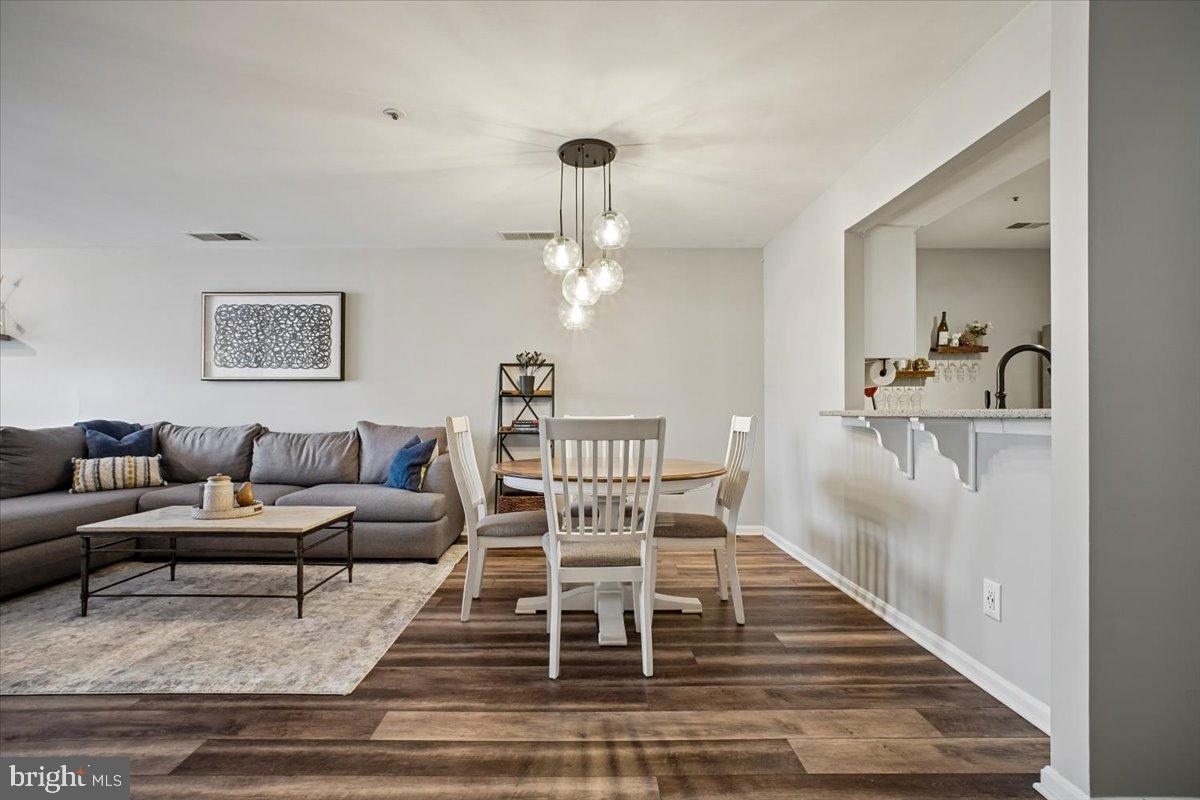 244 S REYNOLDS ST #109, ALEXANDRIA, Virginia 22304, ,Residential,For sale,244 S REYNOLDS ST #109,VAAX2054490 MLS # VAAX2054490