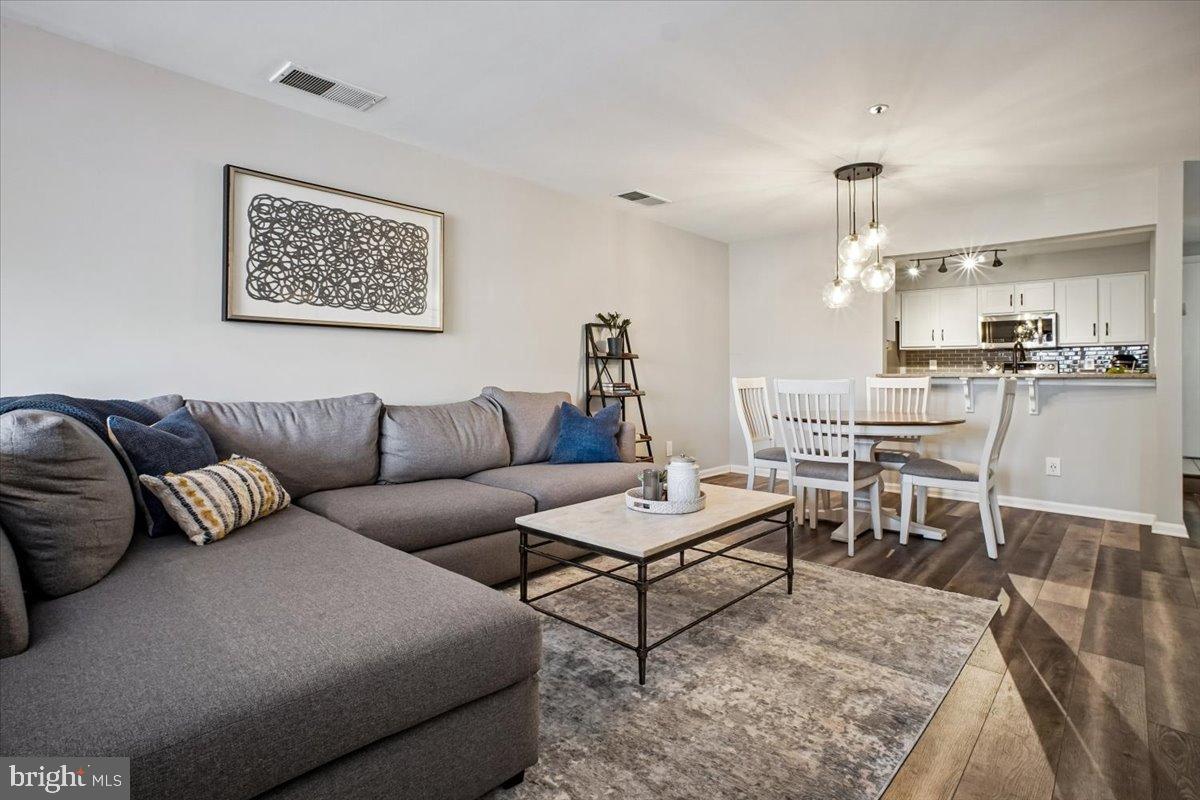 244 S REYNOLDS ST #109, ALEXANDRIA, Virginia 22304, ,Residential,For sale,244 S REYNOLDS ST #109,VAAX2054490 MLS # VAAX2054490