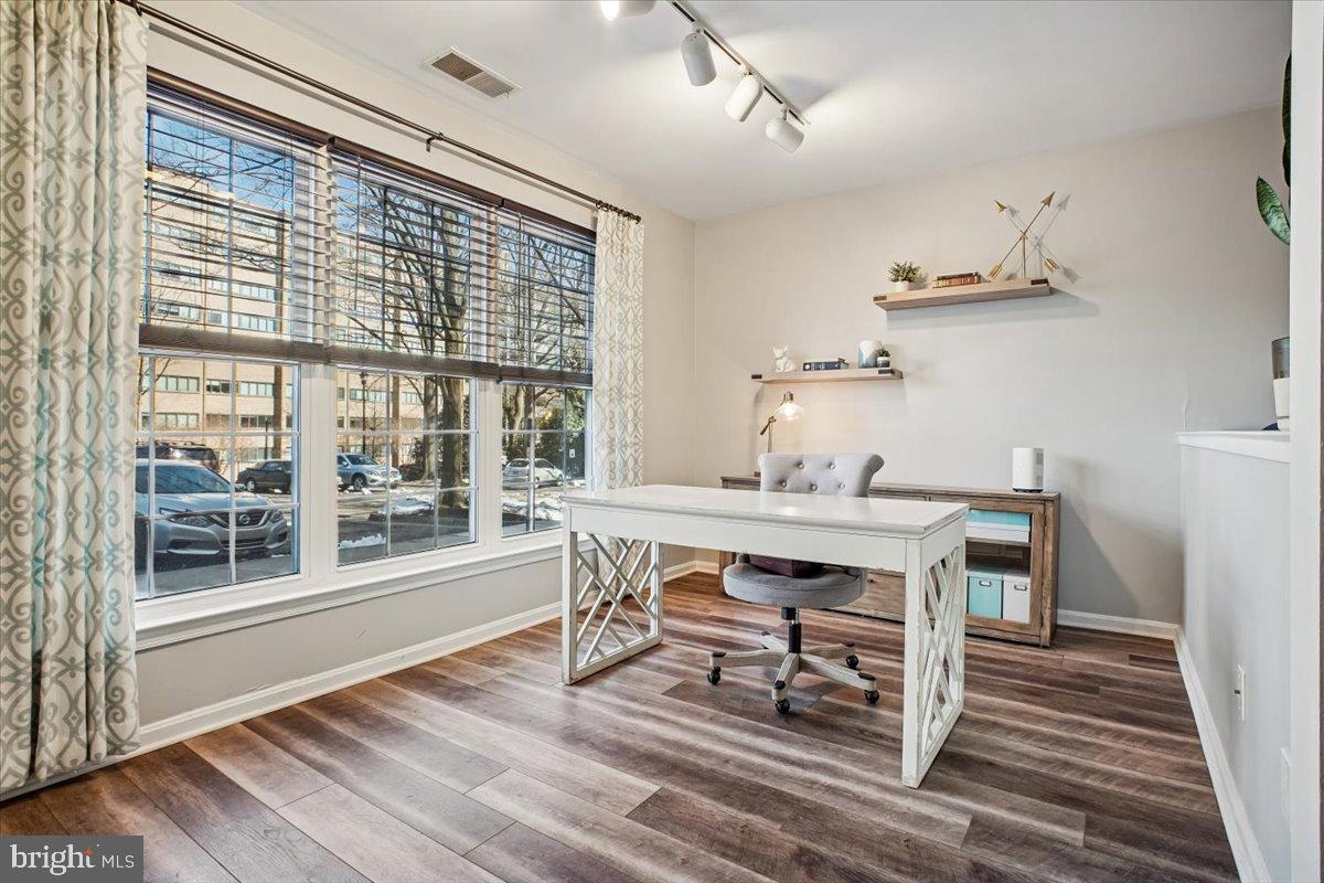 244 S REYNOLDS ST #109, ALEXANDRIA, Virginia 22304, ,Residential,For sale,244 S REYNOLDS ST #109,VAAX2054490 MLS # VAAX2054490