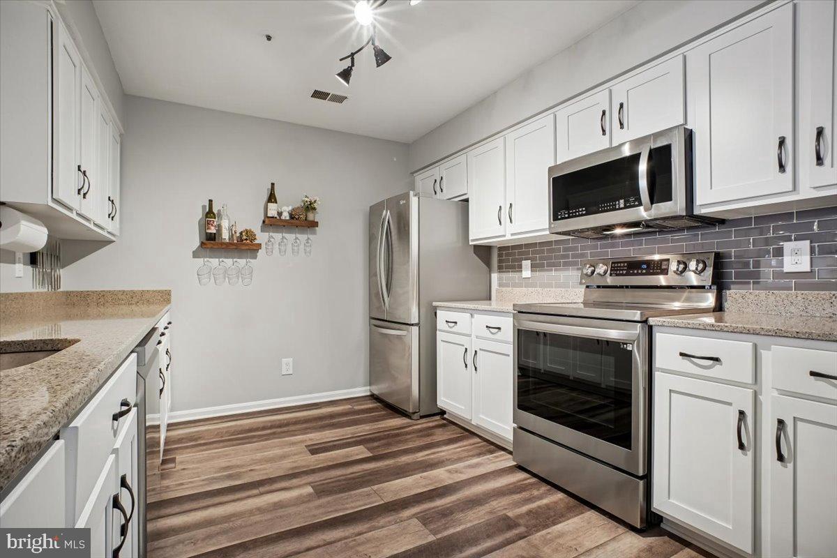 244 S REYNOLDS ST #109, ALEXANDRIA, Virginia 22304, ,Residential,For sale,244 S REYNOLDS ST #109,VAAX2054490 MLS # VAAX2054490