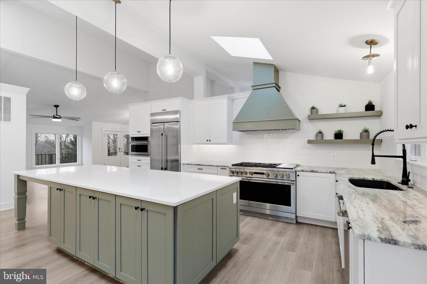 5196 JACKSON CT, WARRENTON, Virginia 20187, 5 Bedrooms Bedrooms, ,3 BathroomsBathrooms,Residential,For sale,5196 JACKSON CT,VAFQ2020732 MLS # VAFQ2020732