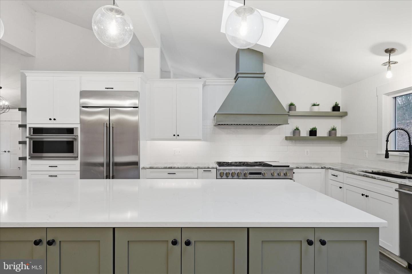 5196 JACKSON CT, WARRENTON, Virginia 20187, 5 Bedrooms Bedrooms, ,3 BathroomsBathrooms,Residential,For sale,5196 JACKSON CT,VAFQ2020732 MLS # VAFQ2020732